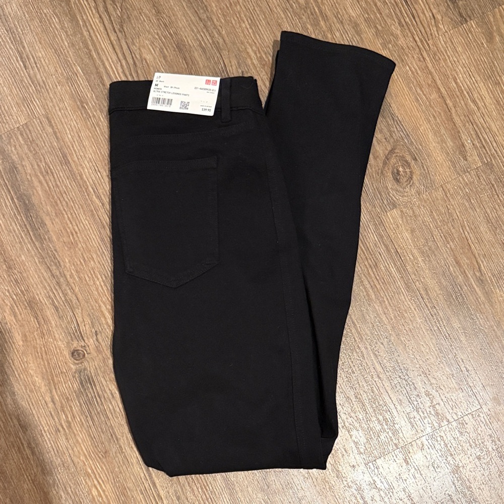 Uniqlo Women's Black Leggings Pants